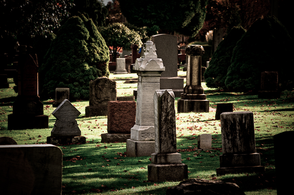 Graveyard-02.jpg